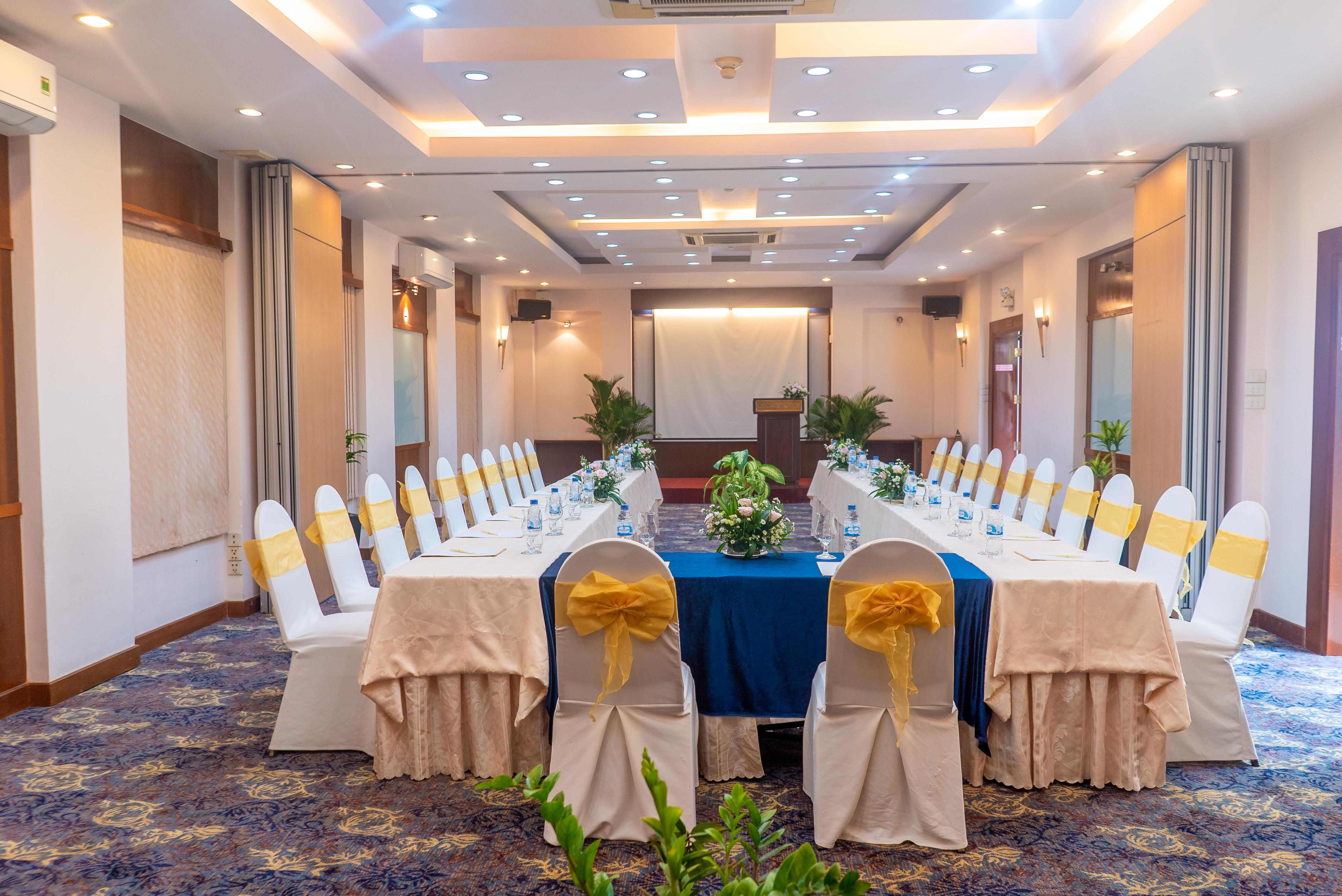 Khách sạn Oscar Saigon
