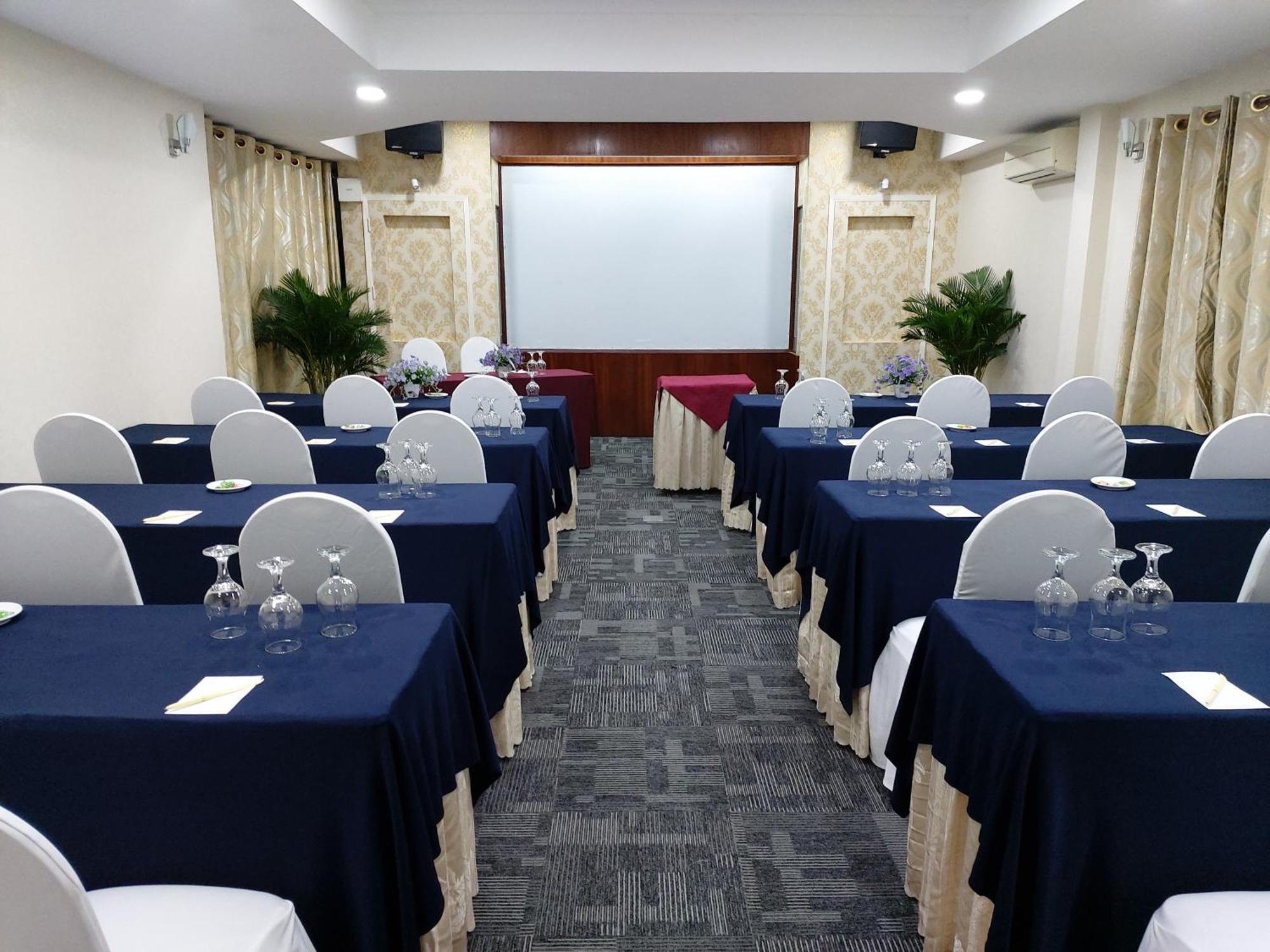 Khách sạn Oscar Saigon